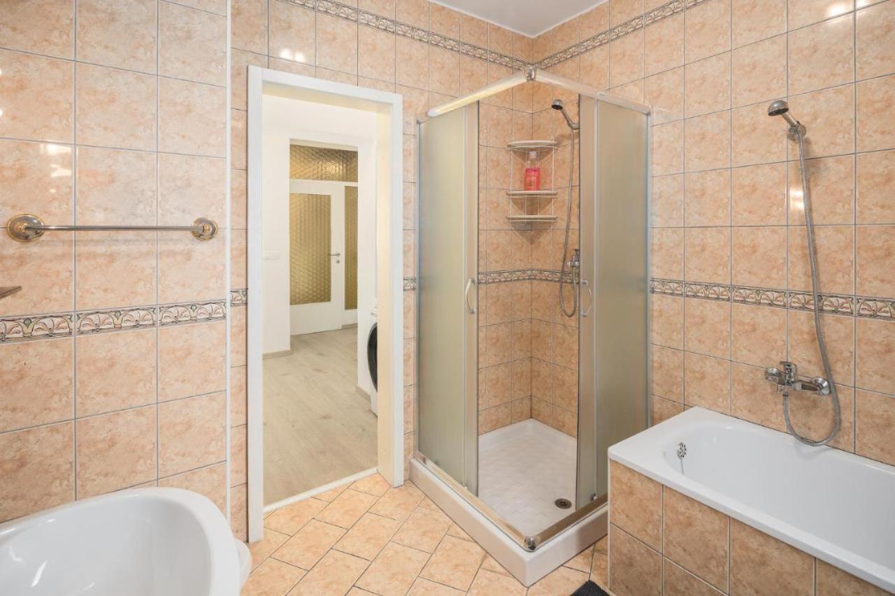Villa More Mio Poreč Eksteriør billede